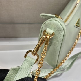 PRADA Новая модель с золотыми металлическими деталями, номер мод