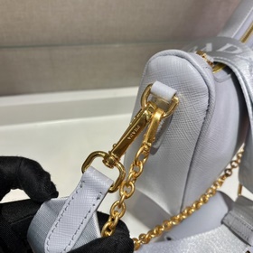 PRADA Новая модель с золотыми металлическими деталями, номер мод