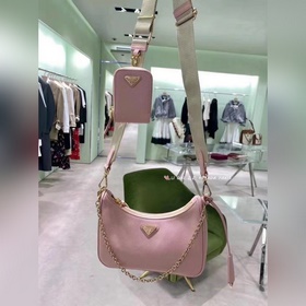 PRADA Новая модель с золотыми металлическими деталями, номер мод