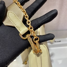 PRADA Новая модель с золотыми металлическими деталями, номер мод