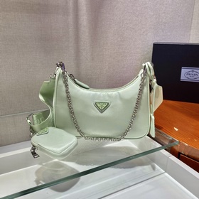 PRADA Новый номер модели： 1BH204, нейлоновая сумка Hobo для ноше