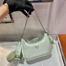 PRADA Новый номер модели： 1BH204, нейлоновая сумка Hobo для ноше