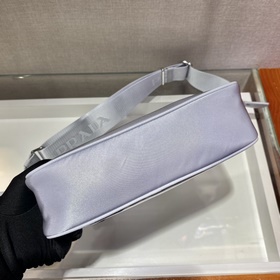 PRADA Новый номер модели： 1BH204, нейлоновая сумка Hobo для ноше