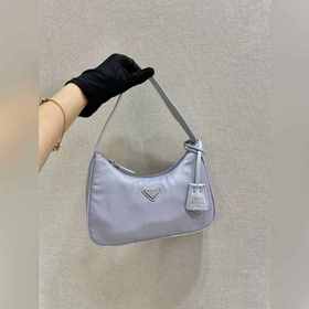 PRADA Модель： 1NE515 Сумка в форме полумесяца из импортной ткани