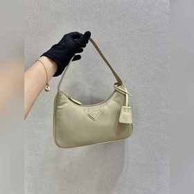 PRADA Новый цвет： песочный Модель： 1NE515 Сумка в форме полумеся