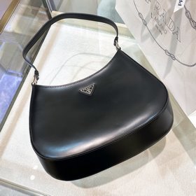 PRADA весенняя новинка： сумка Hobo из гладкой телячьей кожи Сумки