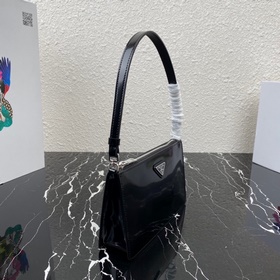 Prada (мини-версия) Новейшая женская сумка под мышку Модель： 1BC1