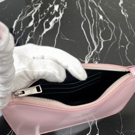 Prada (мини-версия) Новейшая женская сумка под мышку 1BC155 Эта м