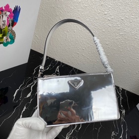 Prada (мини-версия) Новейшая женская сумка под мышку Модель： 1BC1