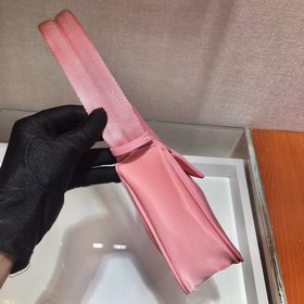 Prada Улучшенная версия сумки Hobo Артикул： 1NE515 Сумка в форм