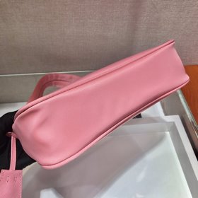 Prada Улучшенная версия сумки Hobo Артикул： 1NE515 Сумка в форм