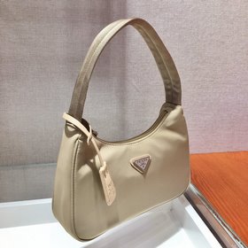 Prada Сумка Hobo обновленная версия Артикул： 1NE515 Сумка в форм