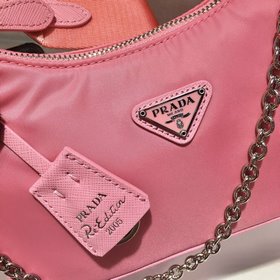 Prada с коробкой Новая модель нейлоновой сумки Hobo для ношения 