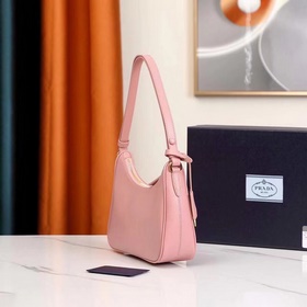 Prada Новый номер модели： 1BC204B Сумка в руке/под мышкой/череда
