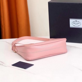 Prada Новый номер модели： 1BC204B Сумка в руке/под мышкой/череда