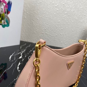 PRADA Новая сумка под мышку Модель： 1BC148 Подержанная сумка под