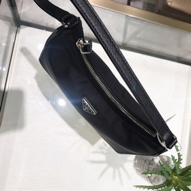 PRADA Hobo кожаная сумка через плечо + бирка Кожаный ремень при