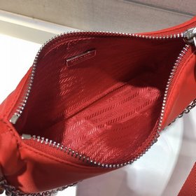 Prada с коробкой Новая модель нейлоновой сумки Hobo для ношения 