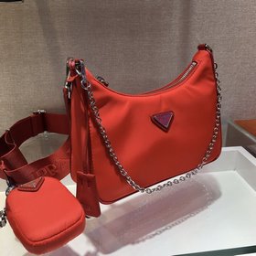 Prada с коробкой Новая модель нейлоновой сумки Hobo для ношения 