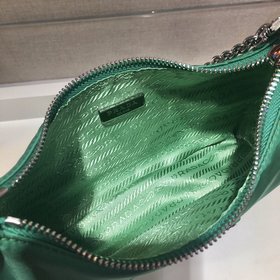 Prada с коробкой Новая модель нейлоновой сумки Hobo для ношения 
