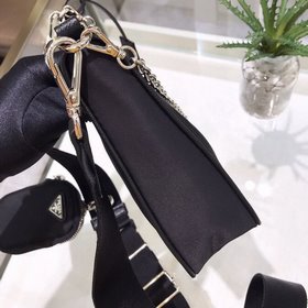 Prada с коробкой Новая модель нейлоновой сумки Hobo для ношения 