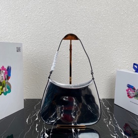 Новейшая женская сумка Prada под мышку, модель № 1BC499 Изготовле