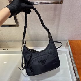 Prada осенне-зимняя коллекция Артикул： 1BC123 Новая сумка из плет