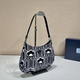 Prada  Тканая сумка с подмышечным ремнем Модель： 1BC499 Сумка ч