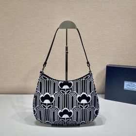 Prada  Тканая сумка с подмышечным ремнем Модель： 1BC499 Сумка ч