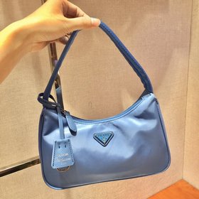 Prada  Улучшенная версия сумки Hobo  Артикул： 1NE515 Сумка в фо