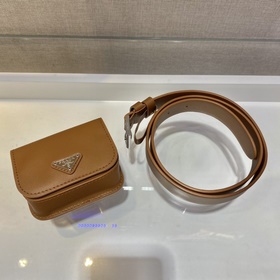 Prada Новая сумка на пояс Новые аксессуары элемент этой небольш