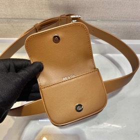 Prada Новая сумка на пояс Новые аксессуары элемент этой небольш