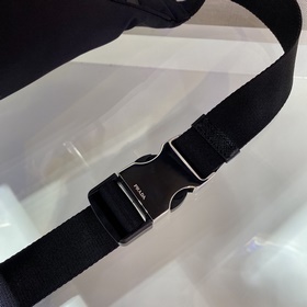 Prada Усовершенствованная поясная сумка/сумка через плечо Модель