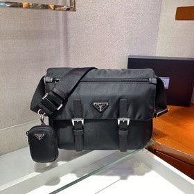Prada Усовершенствованная сумка почтальона Модель： 1BD671 Эта су