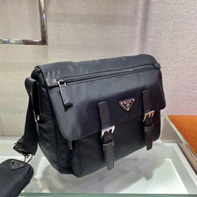 Prada Усовершенствованная сумка почтальона Модель： 1BD671 Эта су