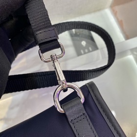 Prada Новая мини-сумка в стиле почтальона Модель： 2ZH108 Новый ц
