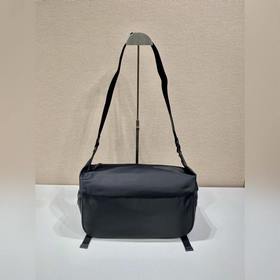 Prada   Классическая сумка-почтальон Модель： 2VH991A Эта сумка