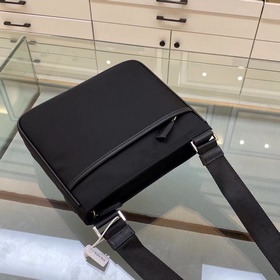 PRADA Модель 2VH110 Мужская сумка-бокс из нейлона Новая модель 