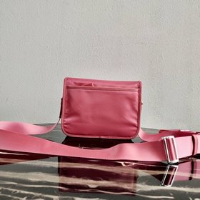 Новейшая сумка-почтальон Prada 3 в 1 Модель： 2VD034 Характерный 