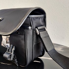 Новейшая сумка-почтальон Prada 3 в 1 Модель： 2VD034 Характерный