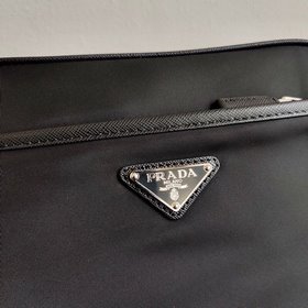 Новая усовершенствованная модель Prada Модель： 2VH048 Мужская су