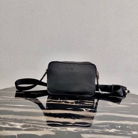 Новая усовершенствованная модель Prada Модель： 2VH048 Мужская су