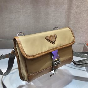 Prada Новая мини-сумка в стиле почтальона Модель： 2ZH108, цвет：