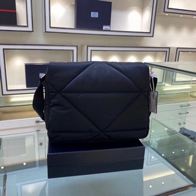 Prada Новая сумка почтальона, модель 1BG412 Новая модель сумки-п