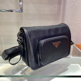 Prada Новая сумка-почтальон Артикул： 2VD041 Эта сумка через плеч