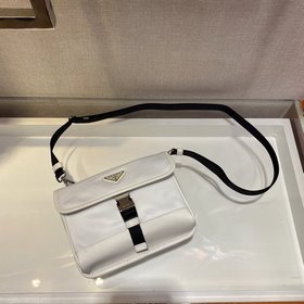 Prada Новая мини-сумка в стиле почтальона Артикул： 2ZH108 Новый 
