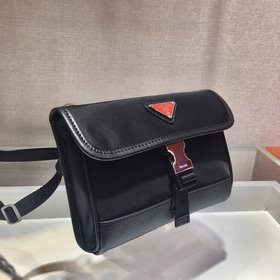 Prada Новая мини-сумка в стиле почтальона Артикул： 2ZH108 Красна