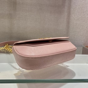 PRADA Новый номер модели： 1BD275 Изготовлена из импортной кожи S