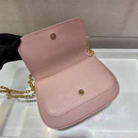 PRADA Новый номер модели： 1BD275 Изготовлена из импортной кожи S