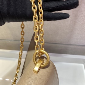 PRADA Сумка с цепочкой Модель： 1BD275 Изготовлена из импортной к